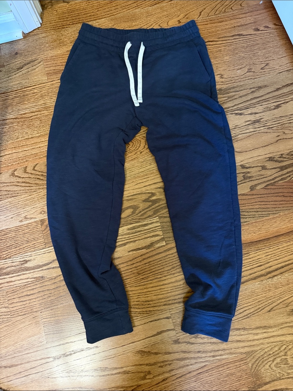 Vineyard Vines Navy Drawstring Joggers with White Cord